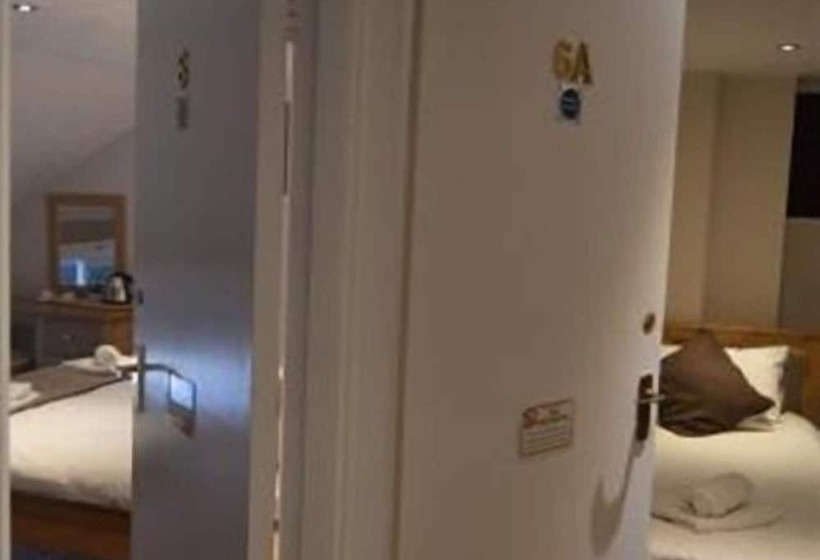 Отель The Crown Inn