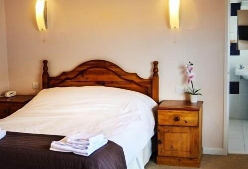 Отель The Crown Inn