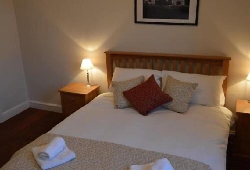 Отель The Crown Inn