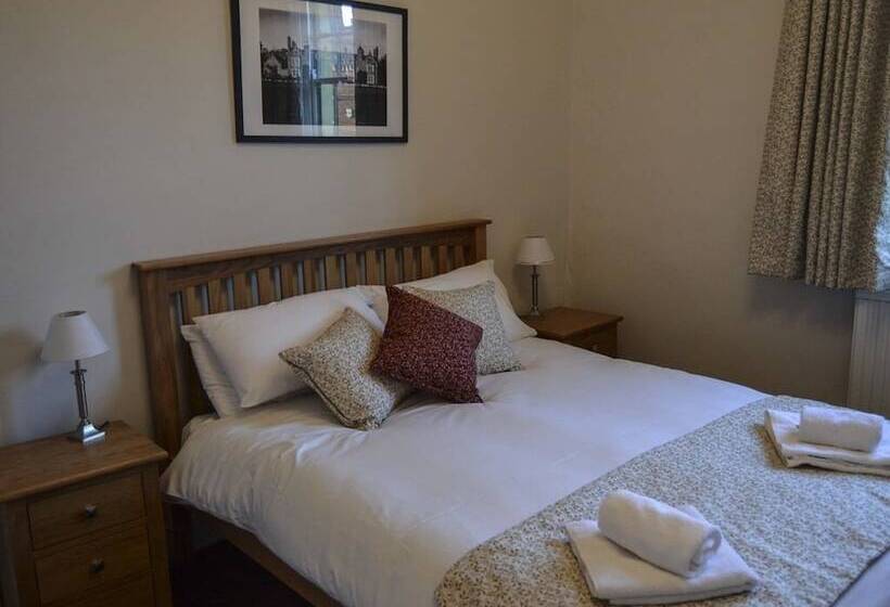 Отель The Crown Inn