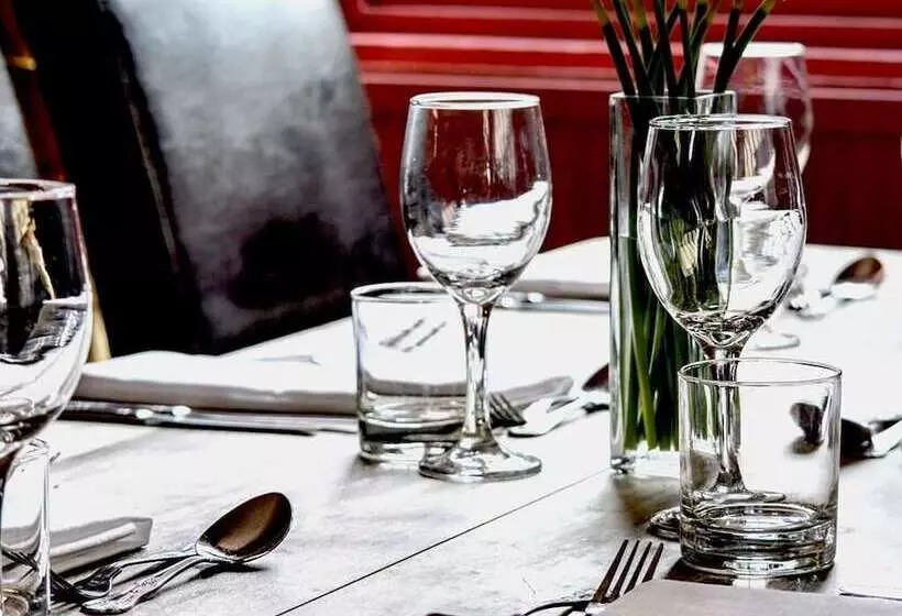 Отель The Crown Inn