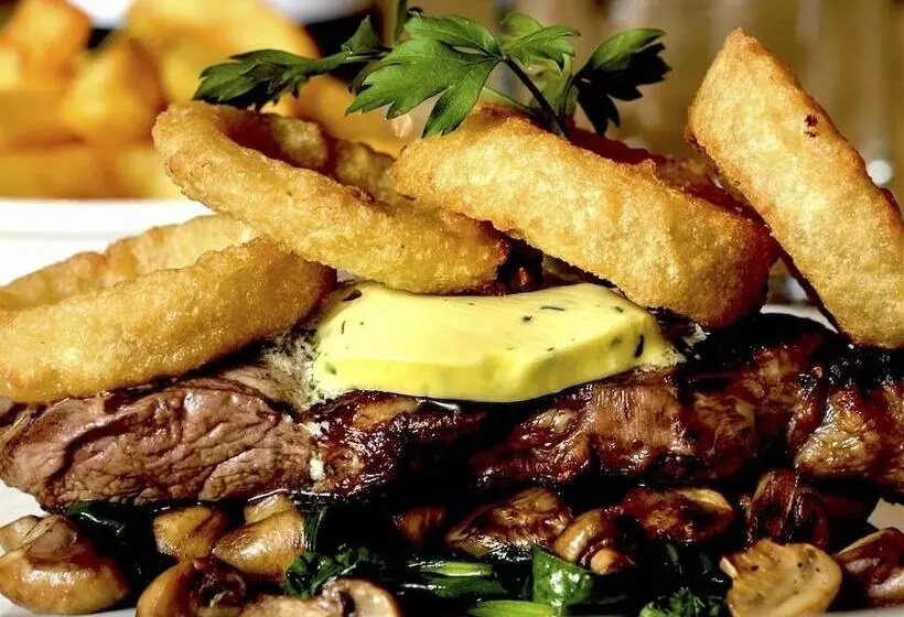 Отель The Crown Inn