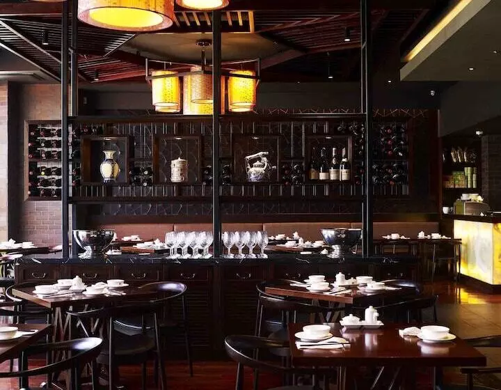 酒店 The Cullen Melbourne Art Series