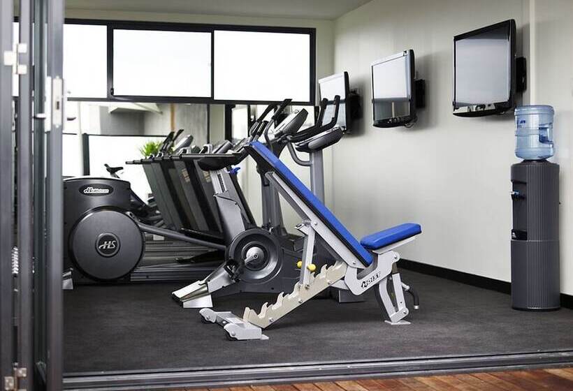 酒店 The Cullen Melbourne Art Series