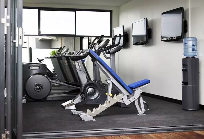 酒店 The Cullen Melbourne Art Series