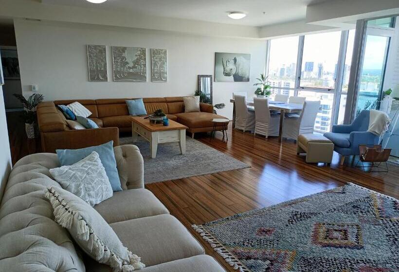 בית מלון כפרי The Grand Apartments