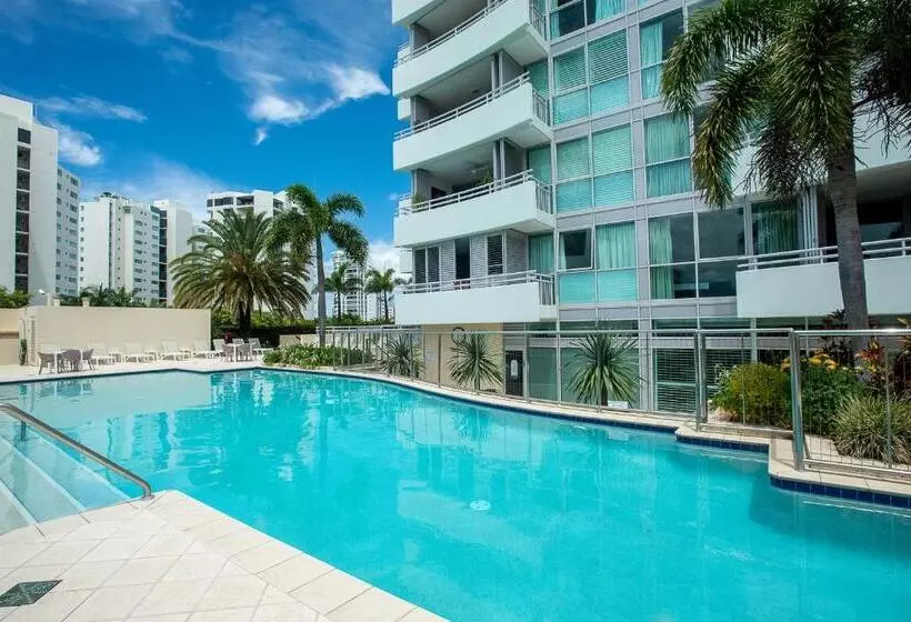 Отель The Grand Apartments