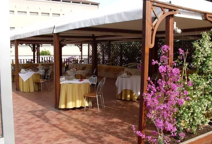 هتل Villa Eur Parco Dei Pini