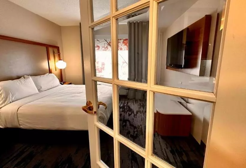 Newmarket Hotel And Suites