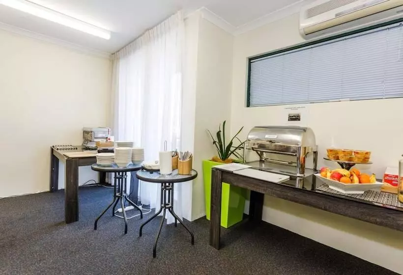 Perth Ascot Central Apartment Hotel Official
