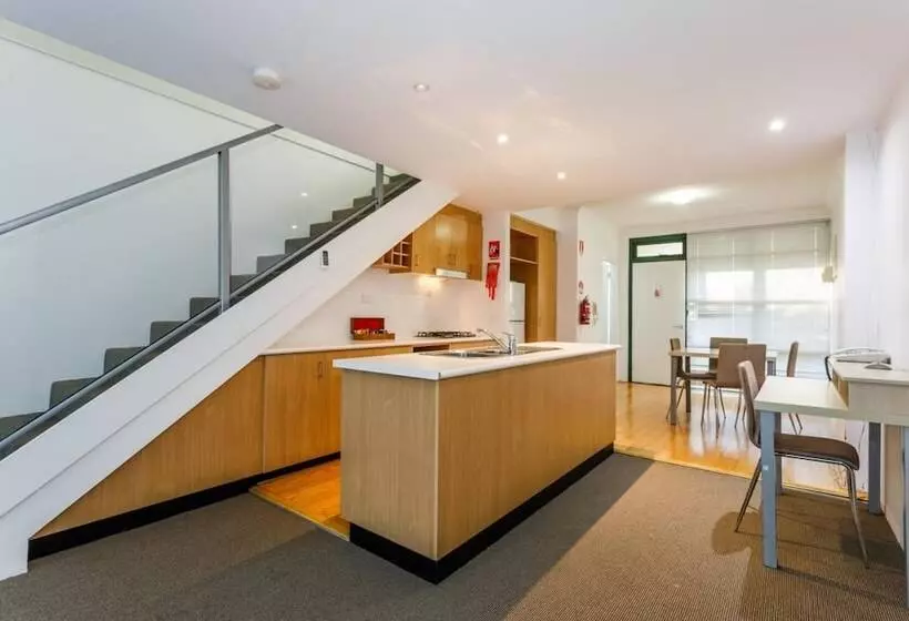 Perth Ascot Central Apartment Hotel Official