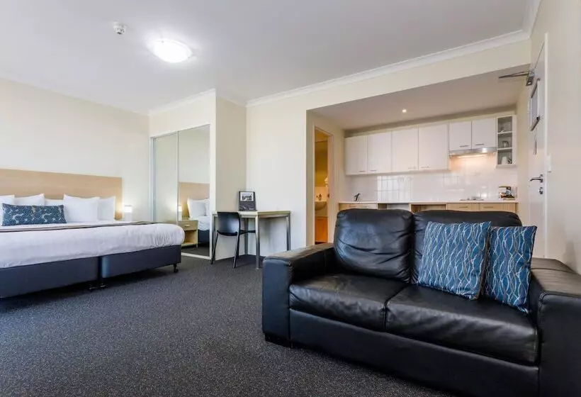 Perth Ascot Central Apartment Hotel Official
