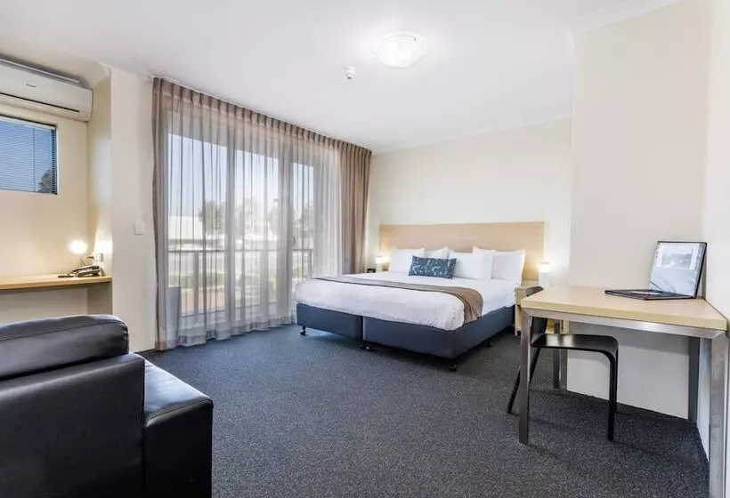 Perth Ascot Central Apartment Hotel Official