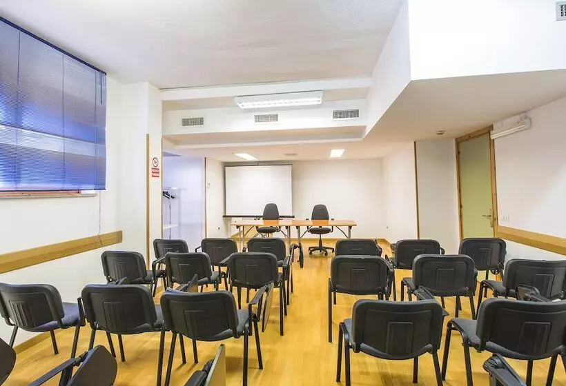 استراحتگاه Residence Ulivi E Palme