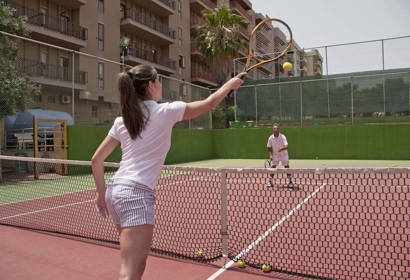 リゾートホテル Residence Ulivi E Palme