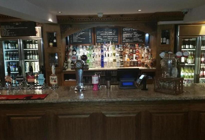 The Three Tuns Hotel Wetherspoon