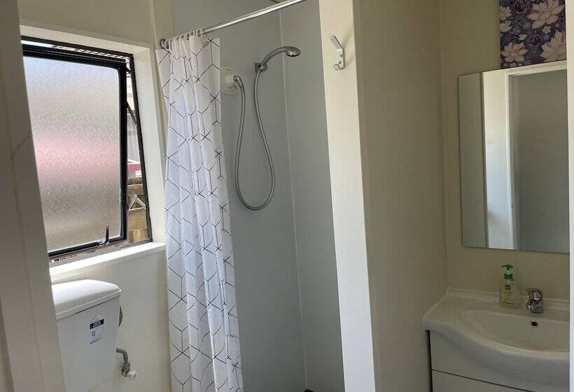 بنسيون Summer Inn Motel