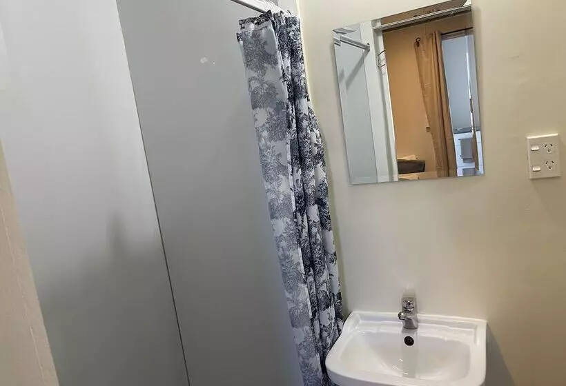 Majatalo Summer Inn Motel