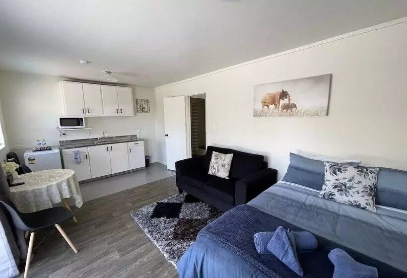 Majatalo Summer Inn Motel