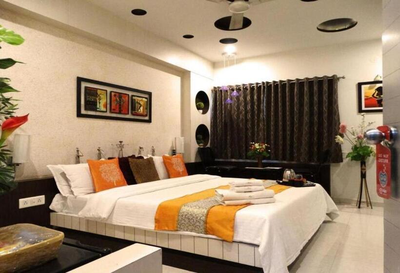 בית מלון כפרי Crown