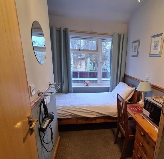 Bed and Breakfast Alington House