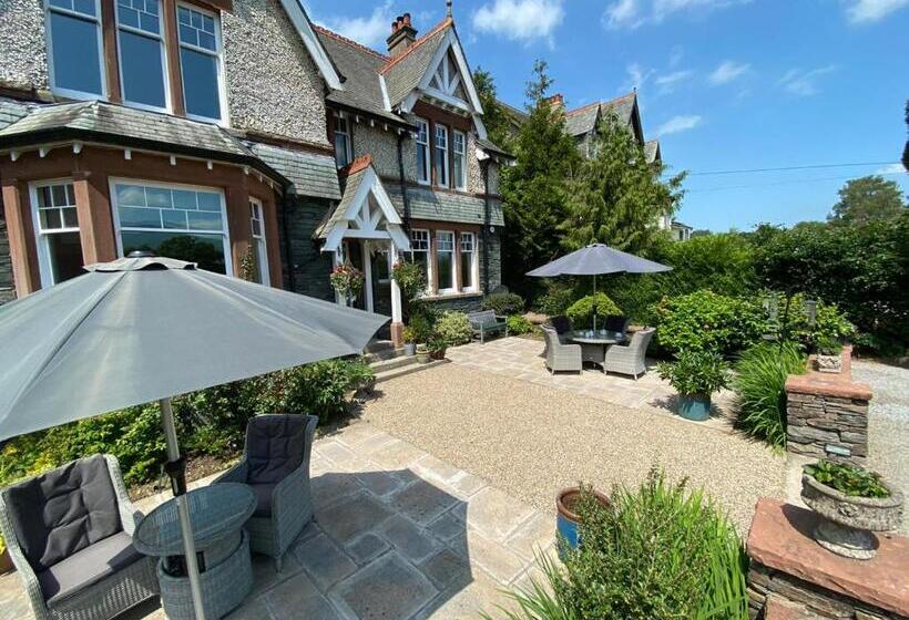 Bed and Breakfast Lakeside Country Guest House