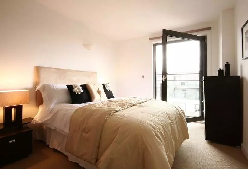 Berkshire Rooms Slough