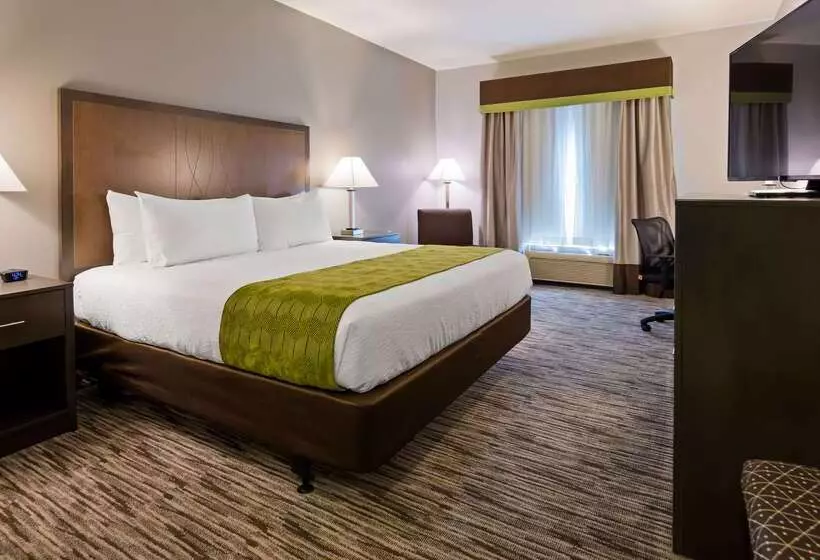 Best Western Plus Liberal Hotel & Suites