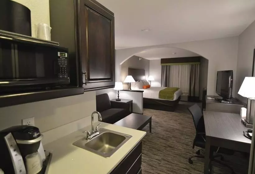 Best Western Plus Liberal Hotel & Suites