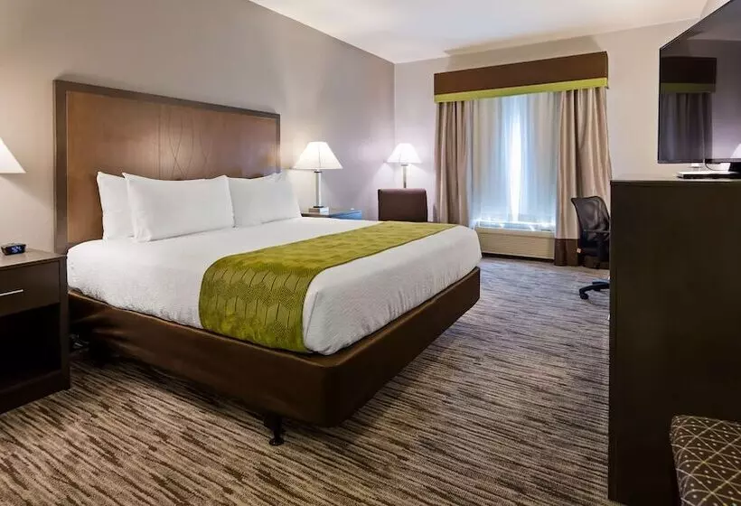 Best Western Plus Liberal Hotel & Suites