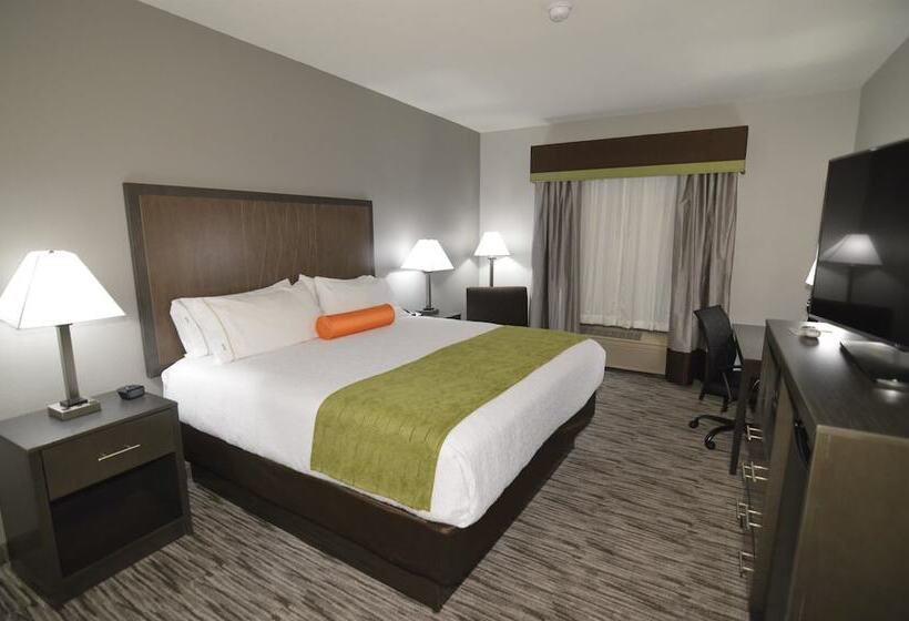 Best Western Plus Liberal Hotel & Suites