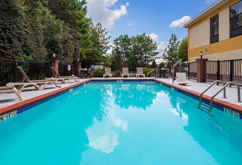 Szálloda Best Western Hiram Inn And Suites