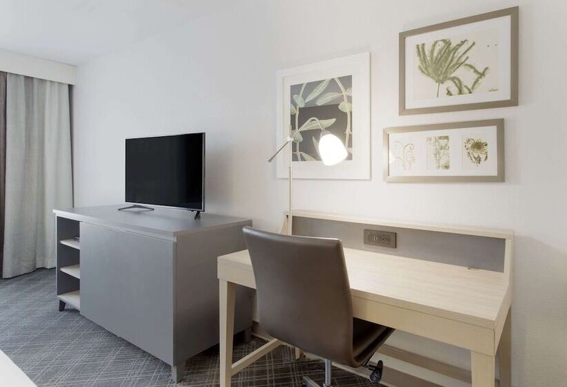 酒店 Comfort Inn & Suites Rustoneast