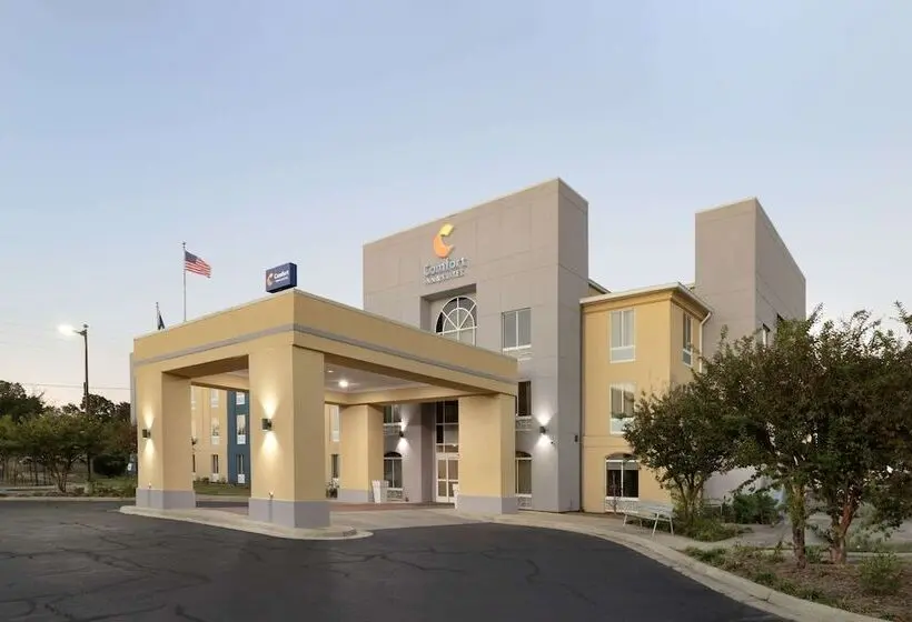 ホテル Comfort Inn & Suites Rustoneast