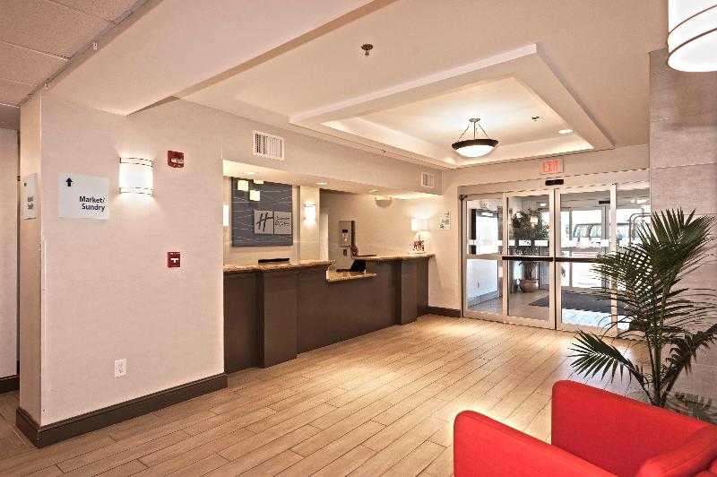 Holiday Inn Express Hotel & Suites Chanhassen By Ihg