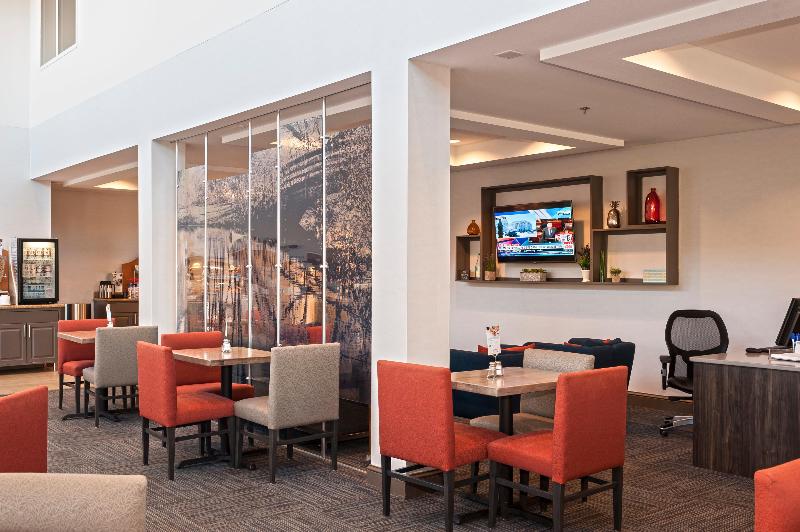 Holiday Inn Express Hotel & Suites Chanhassen By Ihg