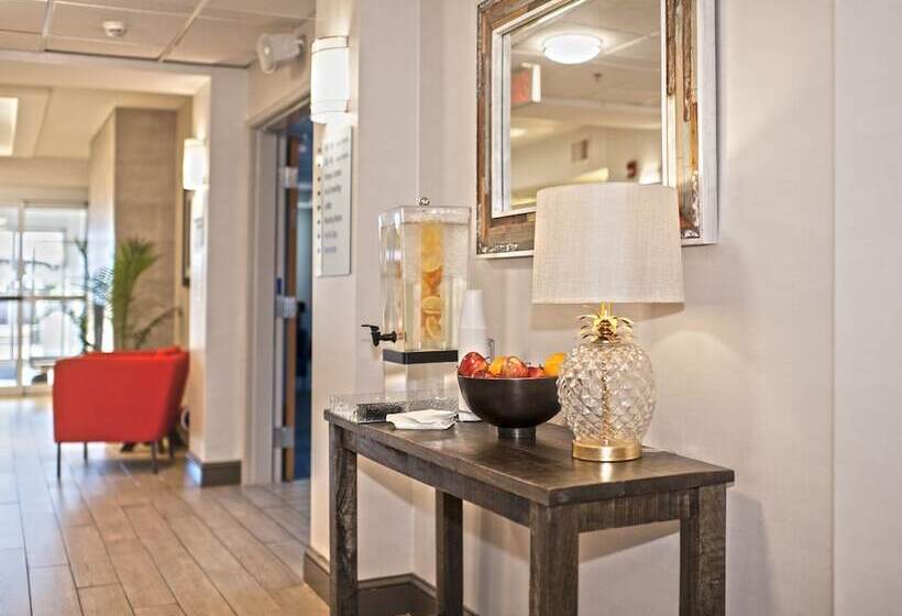 Holiday Inn Express Hotel & Suites Chanhassen By Ihg