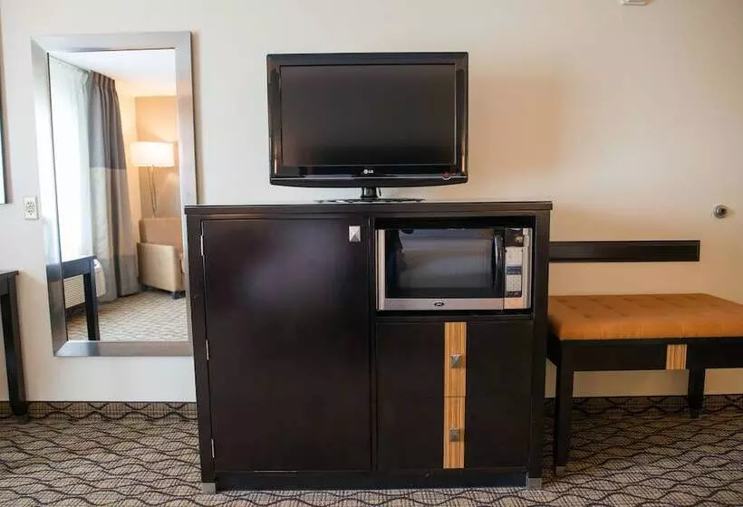 Holiday Inn Express Hotel & Suites Chanhassen By Ihg