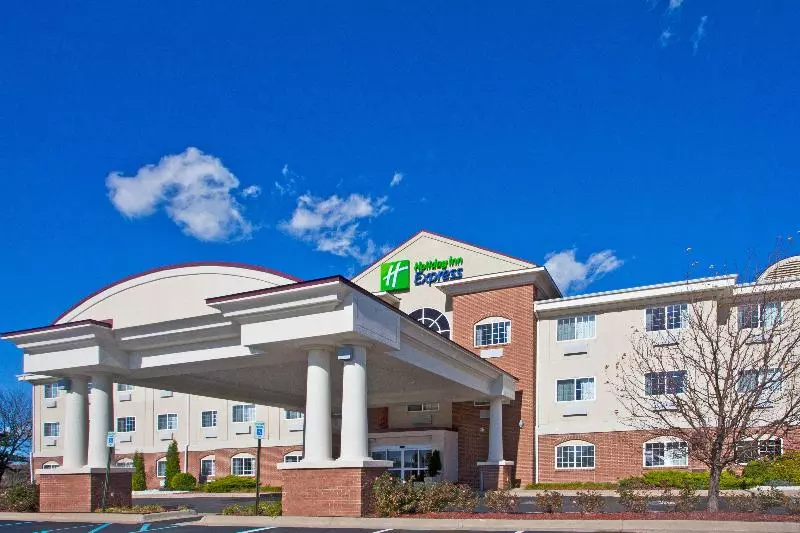 Holiday Inn Express Hotel & Suites Charlotte, An Ihg