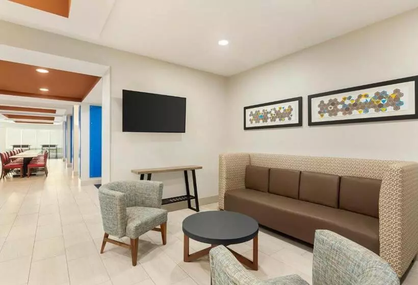 Holiday Inn Express Hotel & Suites Fort Myers East   The Forum, An Ihg