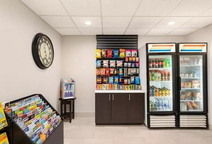 Holiday Inn Express Hotel & Suites Fort Myers East   The Forum, An Ihg