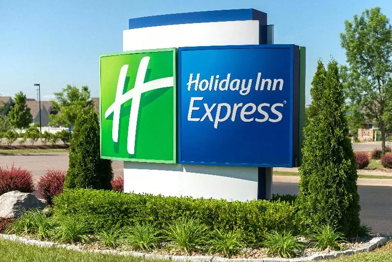 Hotelli Holiday Inn Express & Suites Lexington Downtown Area Keeneland, An Ihg