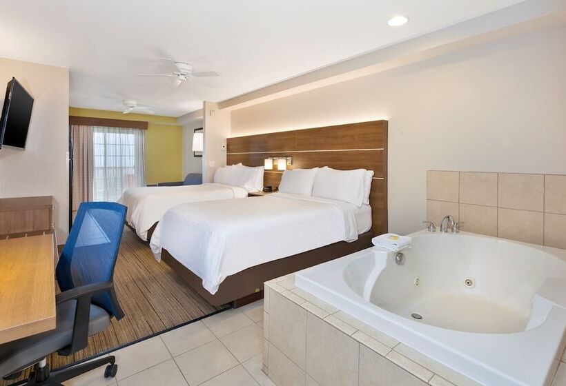 Holiday Inn Express Hotel & Suites Petoskey, An Ihg