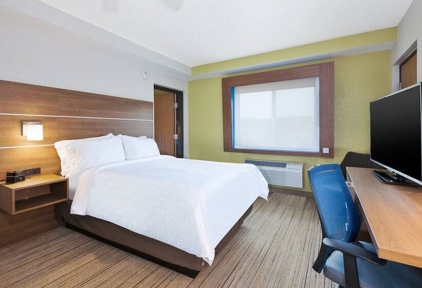 Holiday Inn Express Hotel & Suites Petoskey, An Ihg