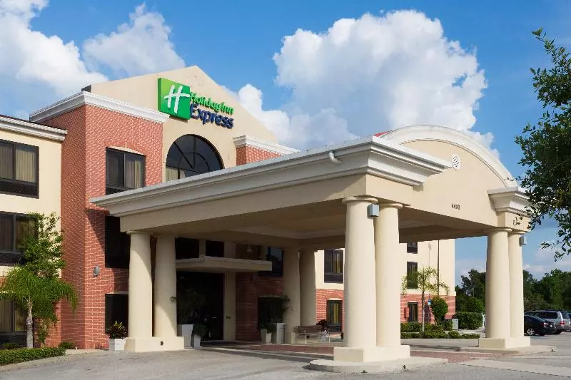 בית מלון כפרי Holiday Inn Express & Suites Sebring, An Ihg