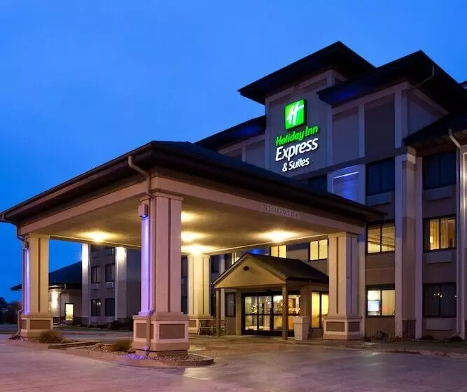 Hotel Holiday Inn Express & Suites   Worthington, An Ihg