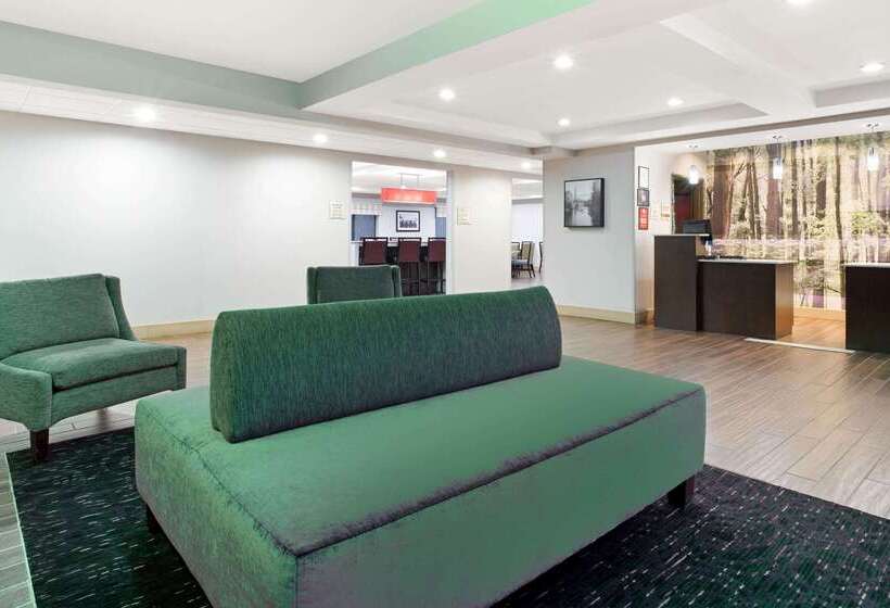 فندق La Quinta By Wyndham Norwich Plainfield Casino