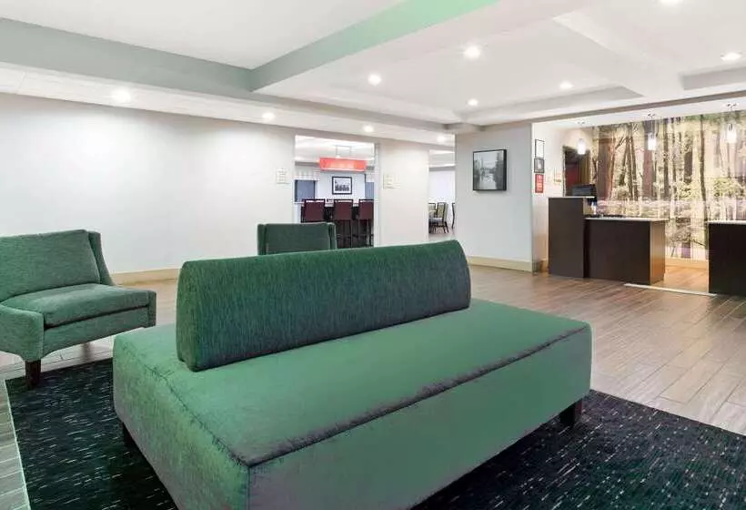 酒店 La Quinta By Wyndham Norwich Plainfield Casino