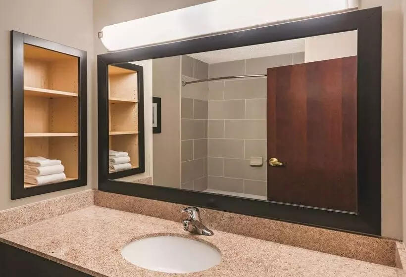 酒店 La Quinta By Wyndham Norwich Plainfield Casino