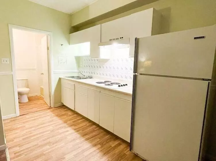 هتل Lincoln Inn Fredericton